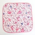 ハナブック シャーリングハンカチタオル：ヒメバラ ピンクガーデン